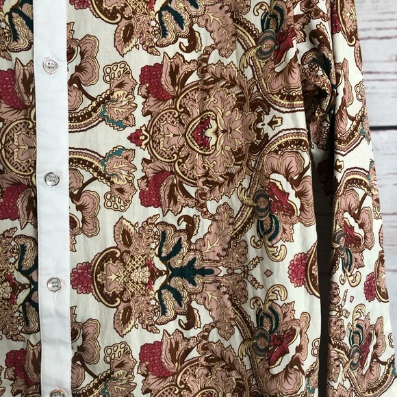 Men's Floral Button Up - Picture 11 of 12